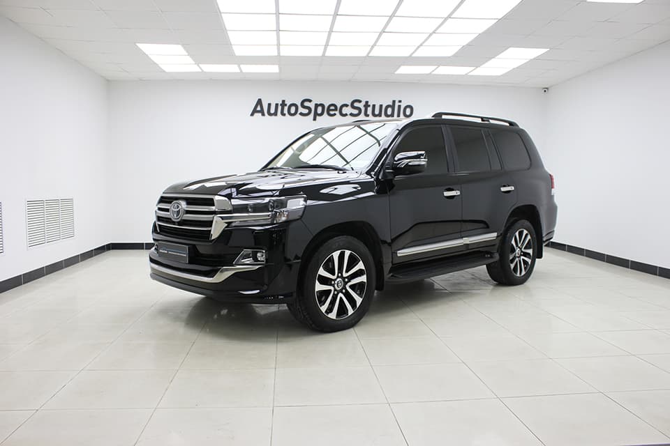 Готовый автомобиль после комплексного ухода